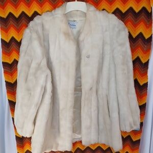 1960s Vintage HRL Fashions White Faux Fur Coat, Hook Closure, Sz L, 24"PTP, 33"L